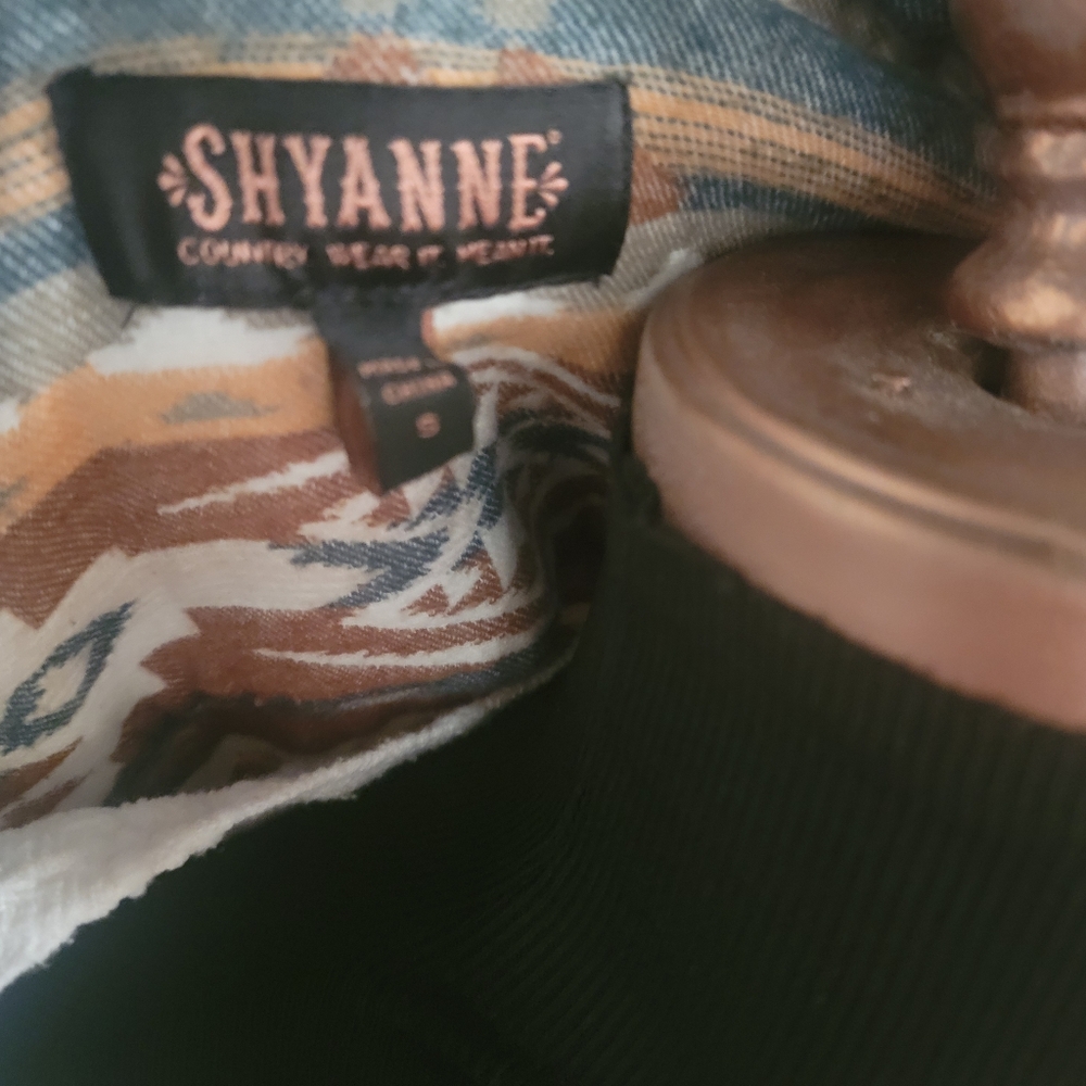 Southwestern Patterned Shacket - image 8